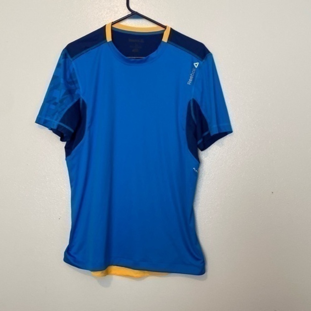 Reebok Playice  short sleeve two tone blue yellow shirt large